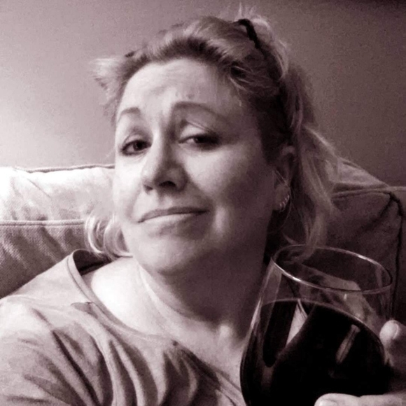 Meet your Posher, Heather - Picture 1 of 1